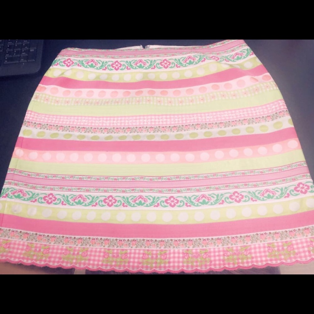 Lilly Pulitzer - Picture 4 of 6